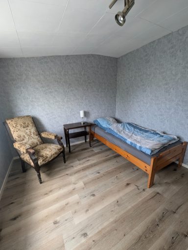 Großes Schlafzimmer